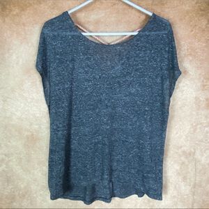 GAP gray t-shirt
